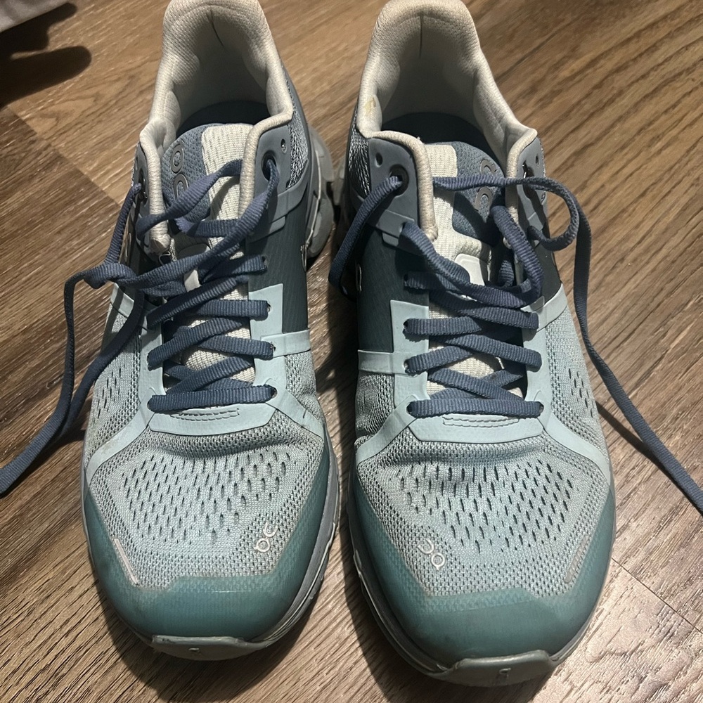 On Running Cloudace Shoes
